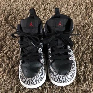 Toddler Nike Air Jordan Retro 1